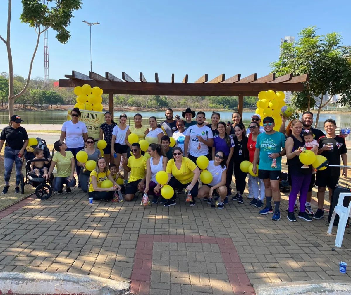 Caminhada marca ações do Setembro Amarelo no HBSH